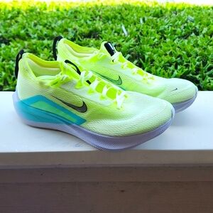 Nike Zoom Fly 4 Barely Volt Dynamic Turquoise Women's 8.5